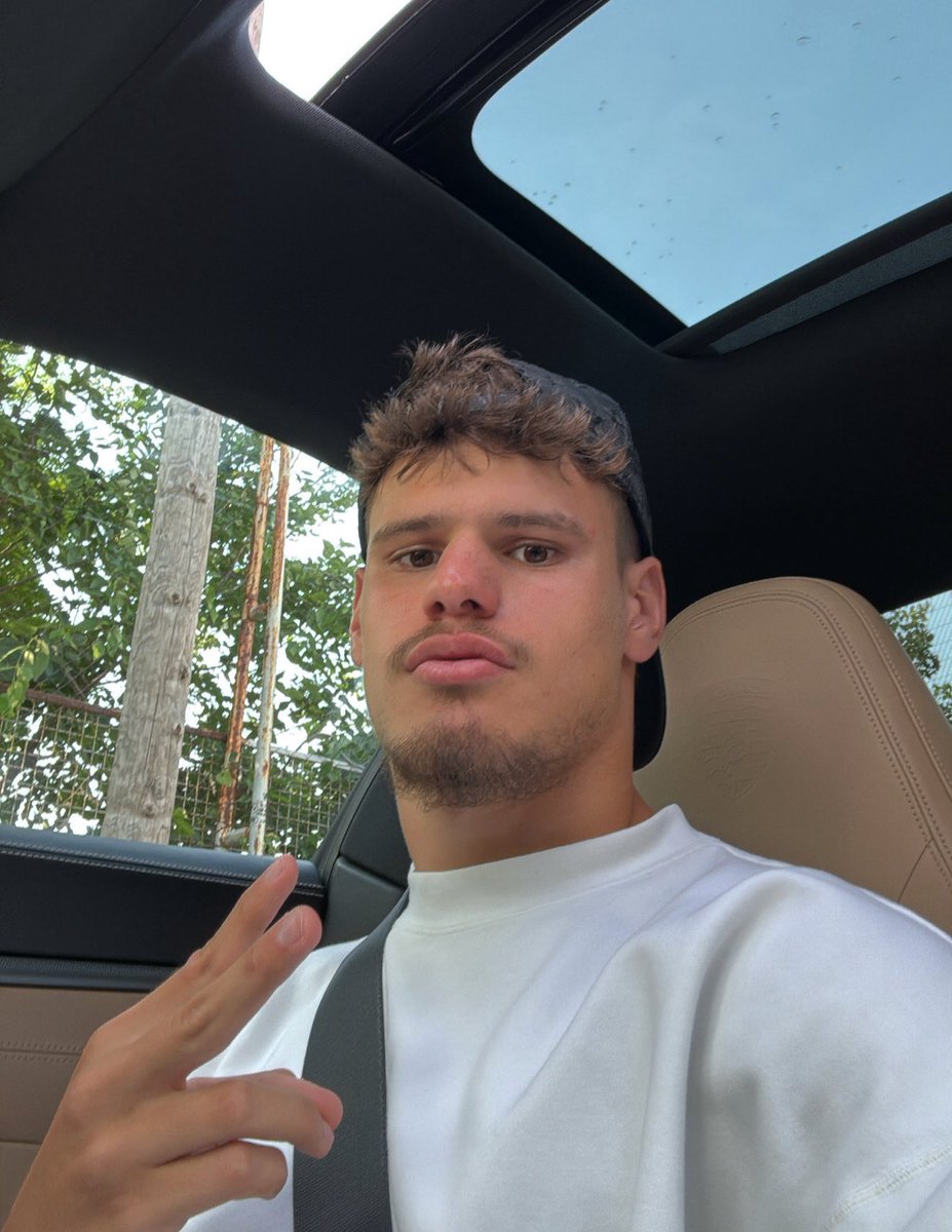 ✌🏻