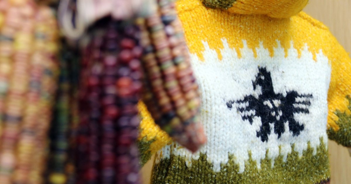 Today is #NationalIndigenousPeoplesDay! 

Explore Indigenous plant traditions in Story Seeds, a new digital exhibit from the #WpgArchives. 

Discover it via Pathways to Winnipeg History: winnipeg.ca/pathways