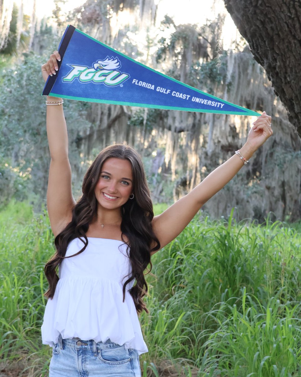fgcu's tweet photo. This is YOUR UNIVERSITY. Please welcome our #FGCUbound Eagles! ππ #fgcu https://t.co/JqnU0cWRBR