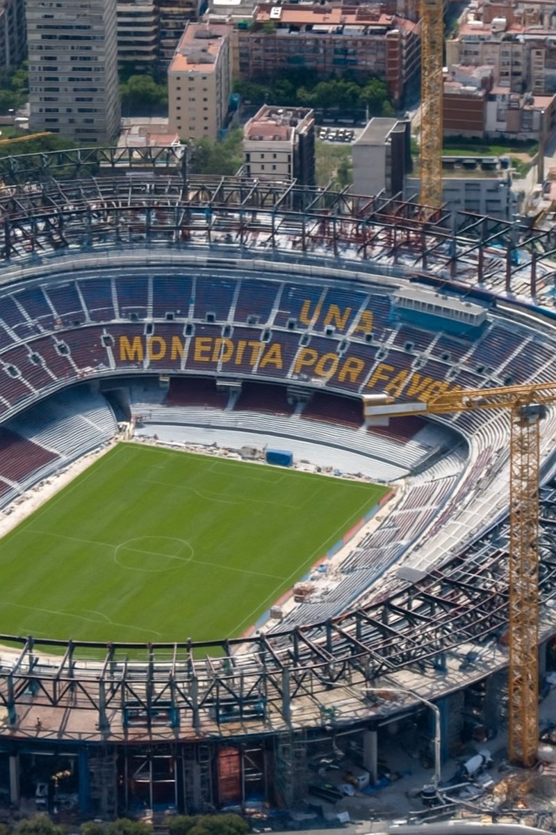 La cosa es que el mundo para esta gente empezó hace 35 años, coincidiendo con el inicio de los pagos al vicepresidente de los árbitros.