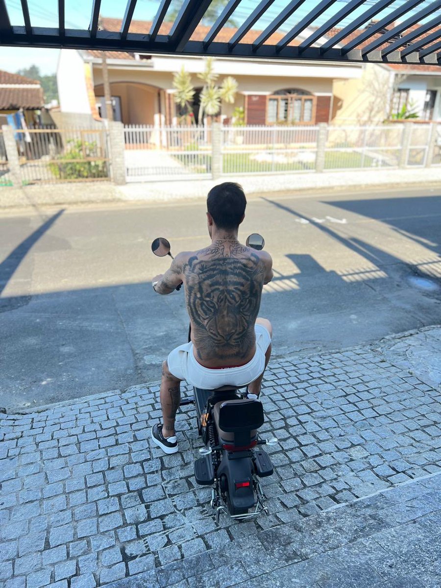 🎂3.7 Obrigado a todos que lembraram do meu aniversário e me desejaram os parabéns! Gratidão por mais um ano de vida 🙏🏼🙏🏼