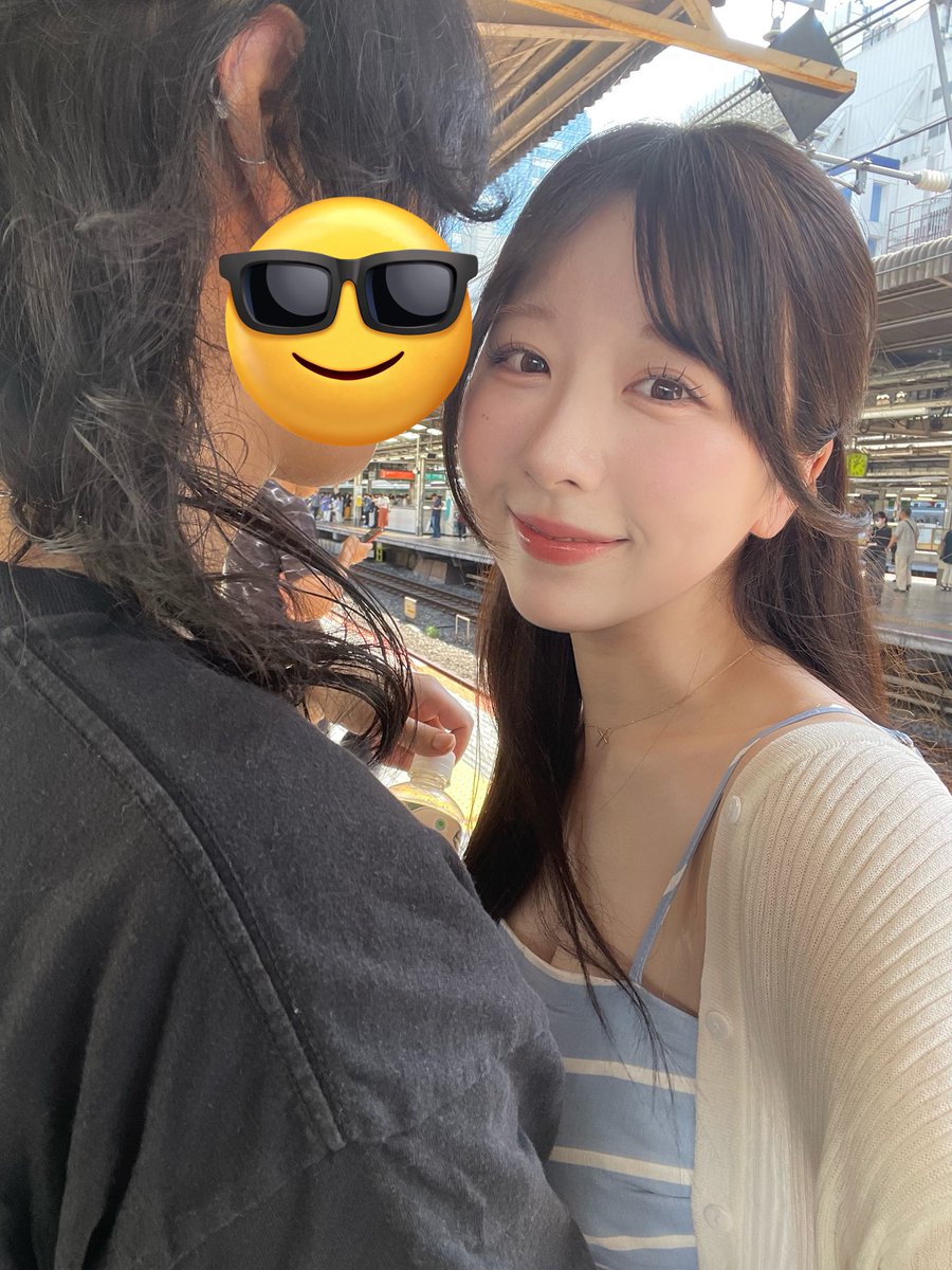 chu7chan's tweet photo. 支度後のスカし自撮りよりも、デート中のほうが可愛いわね目がキラキラしてて(´✪ω✪｀)www https://t.co/ZugtZ1UHZh