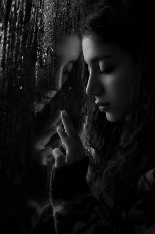 Tengo contadas
todas las noches
desde  que no estás conmigo.

Llevo un registro
desde que no las hemos vivido..

Y es que si,
prefiero que sea contigo..

youtu.be/osb5ubEM2Rc?si…