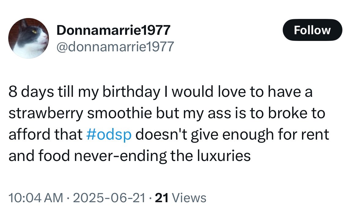 mskatie647's tweet photo. 8 days till @donnamarrie1977 birthday and she’s waiting for you to fork over your smoothie money 🤣🤣 https://t.co/MAvO1zzEpE