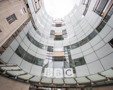 BBC threatens legal action against AI startup over content scraping. Perplexity AI firm calls corporation’s claims ‘manipulative and opportunistic’ theguardian.com/media/2025/jun…