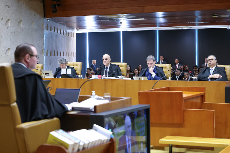 O problema do STF no Brasil já vem desde a sua concepção na Constituição de 88. Os seus superpoderes vêm dali. Foi ali que colocaram o Supremo como um órgão quase intocável, acima dos freios e contrapesos que deveriam existir numa democracia minimamente funcional. Não dá mais pra