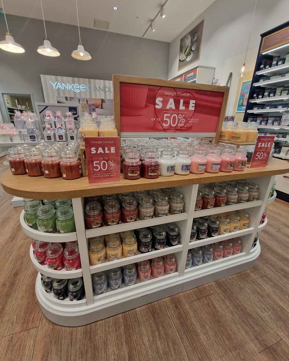 Scent-sational savings! 🕯️ Enjoy 50% off classic Yankee Candle favourites, while stocks last! 

Grab your go-to aroma before they disappear!

#highcross #leicester #candles