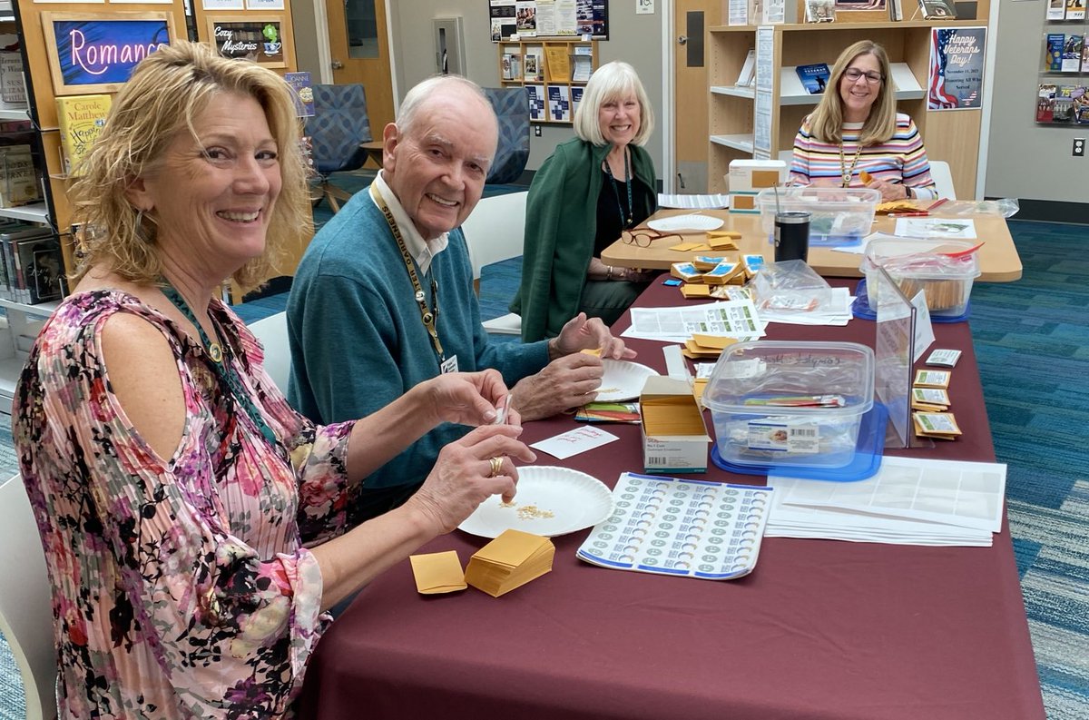 #MasterGardeners are at Bayside, Central, Kempsville, Oceanfront and Princess Anne Libraries today, 1-4 pm, preparing packets for the #SeedLibrary. We offer #free seeds: #herb, #vegetable, and #flower, different each month. Planting instructions provided. #VABeach  #GardeningX