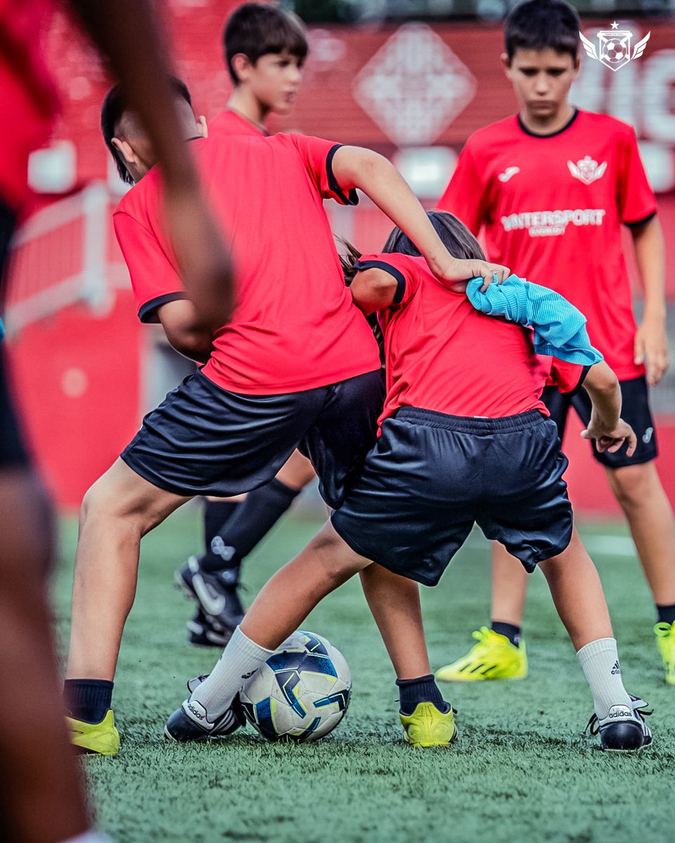 Academy Total Football (@academytf_) on Twitter photo ๐ฃ๐ฅ๐๐ ๐๐ฅ ๐๐ก๐ง๐ฅ๐๐ก๐๐ ๐๐ก๐ง ๐๐
๐คฉ Ahir vam iniciar el camรญ amb lโequip S12 que representarร lโ๐๐ฐ๐ฎ๐ฑ๐ฒ๐บ๐ ๐ง๐ผ๐๐ฎ๐น ๐๐ a la <a href="/donosticup/">Donosti Cup</a> 2025!
#DonostiCup2025 #AcademyTotalFC #HaveFunDreamBig
โ
๐ธ: <a href="/davidpallarols/">David</a> ๐ฃ๐ฅ๐๐ ๐๐ฅ ๐๐ก๐ง๐ฅ๐๐ก๐๐ ๐๐ก๐ง ๐๐
๐คฉ Ahir vam iniciar el camรญ amb lโequip S12 que representarร lโ๐๐ฐ๐ฎ๐ฑ๐ฒ๐บ๐ ๐ง๐ผ๐๐ฎ๐น ๐๐ a la <a href="/donosticup/">Donosti Cup</a> 2025!
#DonostiCup2025 #AcademyTotalFC #HaveFunDreamBig
โ
๐ธ: <a href="/davidpallarols/">David</a>