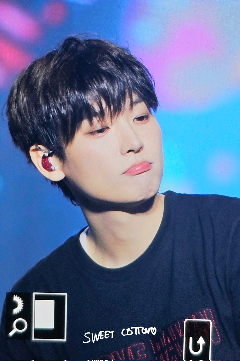 250621 LOVE DAWN

🔥

#인성 #INSEONG #SF9 #インソン