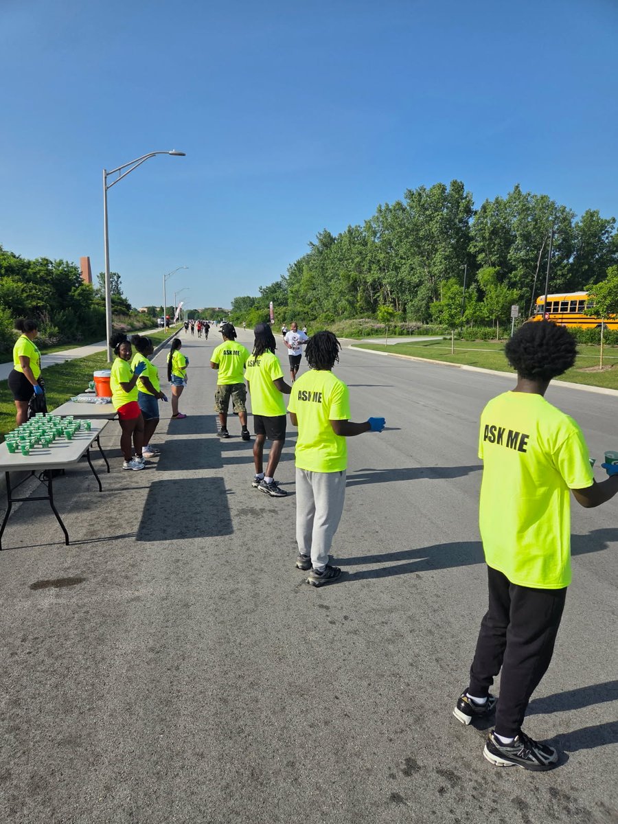 Hillcrest Hawks Football 🏈 (@hawks4football) on Twitter photo Team completing Community Service project. Out with HC <a href="/KoachWeaver/">Coach Kyran Weaver</a> at the 1911 Initiative 5K Scholarship Run/Walk #HawksUp Team completing Community Service project. Out with HC <a href="/KoachWeaver/">Coach Kyran Weaver</a> at the 1911 Initiative 5K Scholarship Run/Walk #HawksUp