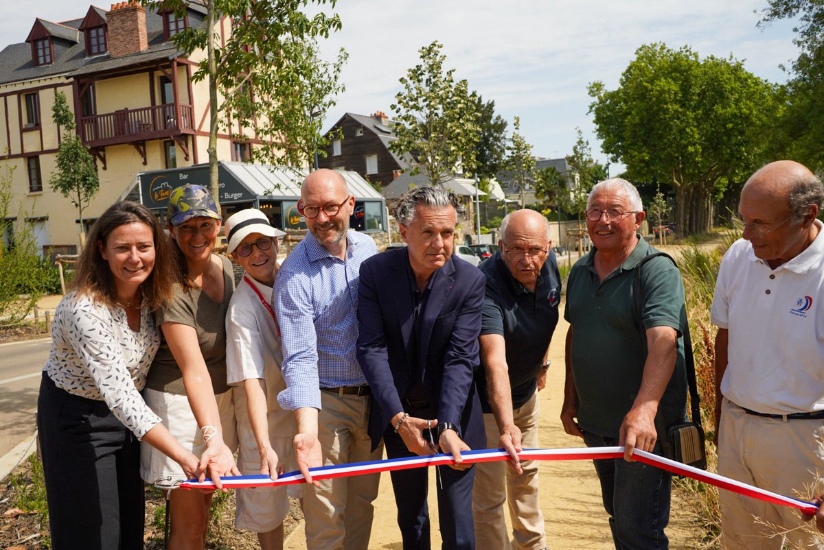 ChristopheBechu's tweet image. Inauguration de la promenade de Reculée ce matin à Angers.
Une promenade d’1,7 km pour les piétons et les cyclistes, végétalisée, pour que les Angevins se réapproprient leur rivière, la Maine ! ⛵️