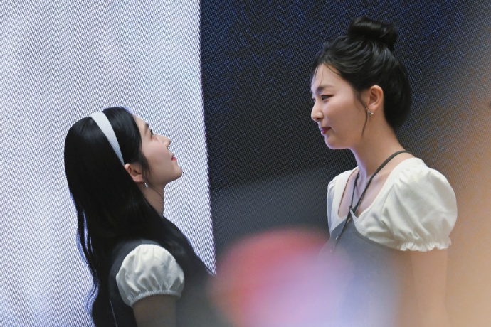 i need to lie down and stare at the ceiling for 5 business days 🥺 #seulrene