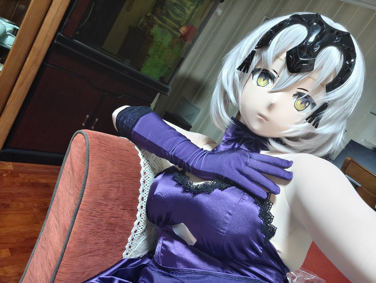 coserLZ's tweet image. 全迦勒底最好搞定的女人（试试衣服）
#kigurumi #黑贞德 #FGO