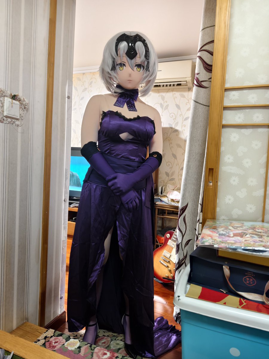 coserLZ's tweet image. 全迦勒底最好搞定的女人（试试衣服）
#kigurumi #黑贞德 #FGO