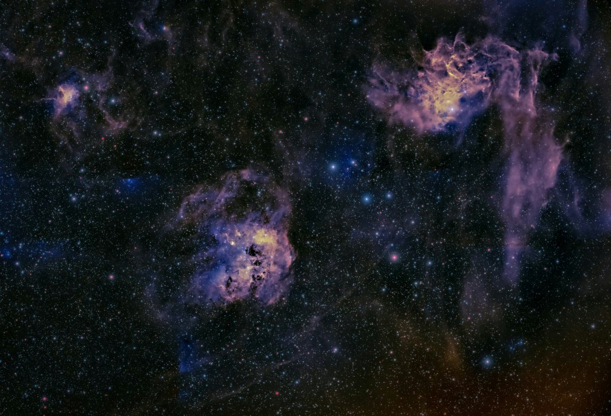 nabilwrites's tweet image. When we look out at the night sky, we're literally looking into infinity. A concept so unintuitive, yet so instantly accessible. What magic.