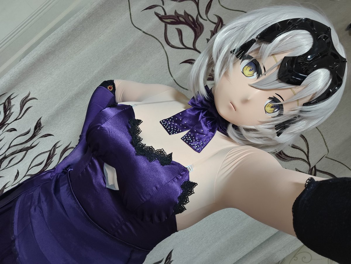 coserLZ's tweet image. 全迦勒底最好搞定的女人（试试衣服）
#kigurumi #黑贞德 #FGO
