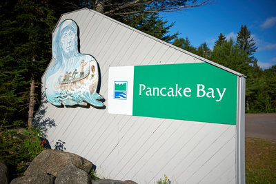 Never been to Lake Superior?

Start with Pancake Bay Provincial Park — just an hour from Sault Ste. Marie and the first provincial park with campsites on Lake Superior if you're coming from the east or south! 🏕️ 

Here are 5 reasons to visit: blog.ontarioparks.ca/visit-pancake-…