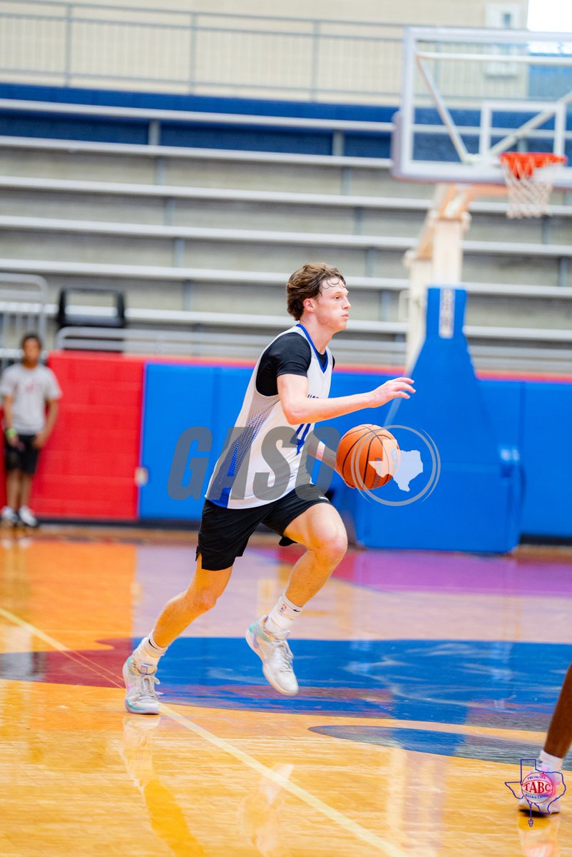 Michael Timmins (@ifilmhoopers) on Twitter photo From the motor to making every pass on the court + the obvious of putting the ball in the basket. It’s been a master class first half for <a href="/cwrichardson24/">Chase Richardson</a>
Trusting your teammates when you know college coaches are here to see you is so dope to see! From the motor to making every pass on the court + the obvious of putting the ball in the basket. It’s been a master class first half for <a href="/cwrichardson24/">Chase Richardson</a>
Trusting your teammates when you know college coaches are here to see you is so dope to see!