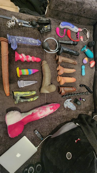 Watch 🦇𝖍𝖆𝖗𝖑𝖊𝖞 𝖉𝖊𝖒𝖔𝖓🦇 (𝐟𝐚𝐜𝐞𝐭𝐢𝐦𝐞?)'s leaked NSFW photo on TwXstars