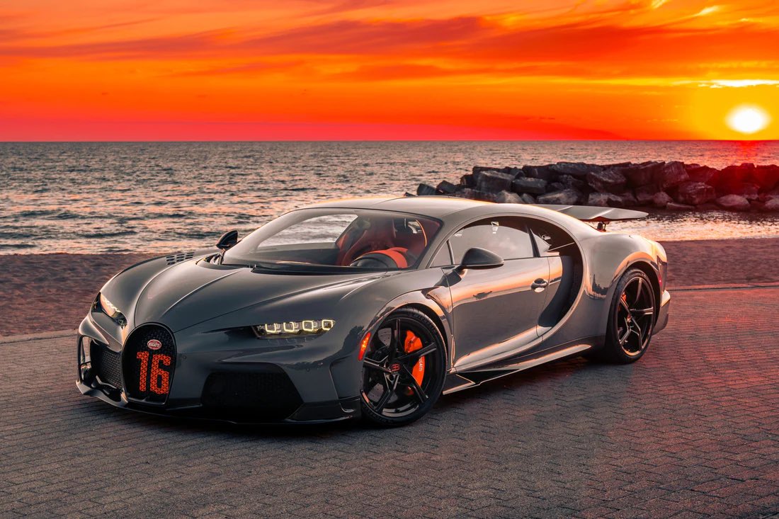 Jeremybtc's tweet image. after 7 years in crypto i was finally able to buy a camera to take a picture of this Bugatti Chiron 🙏