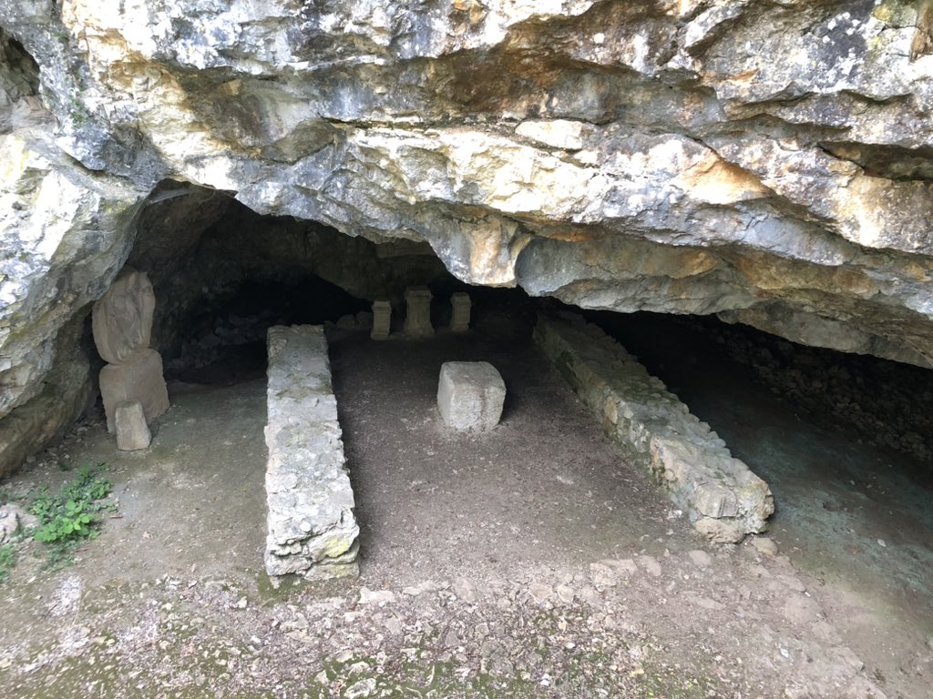 Celebrated Summer Solstice at the Duino mithraeum today ☀️ 

#Mithras #mithraeum #Duino #Italy #SummerSolstice #Roman #religion #archaeology