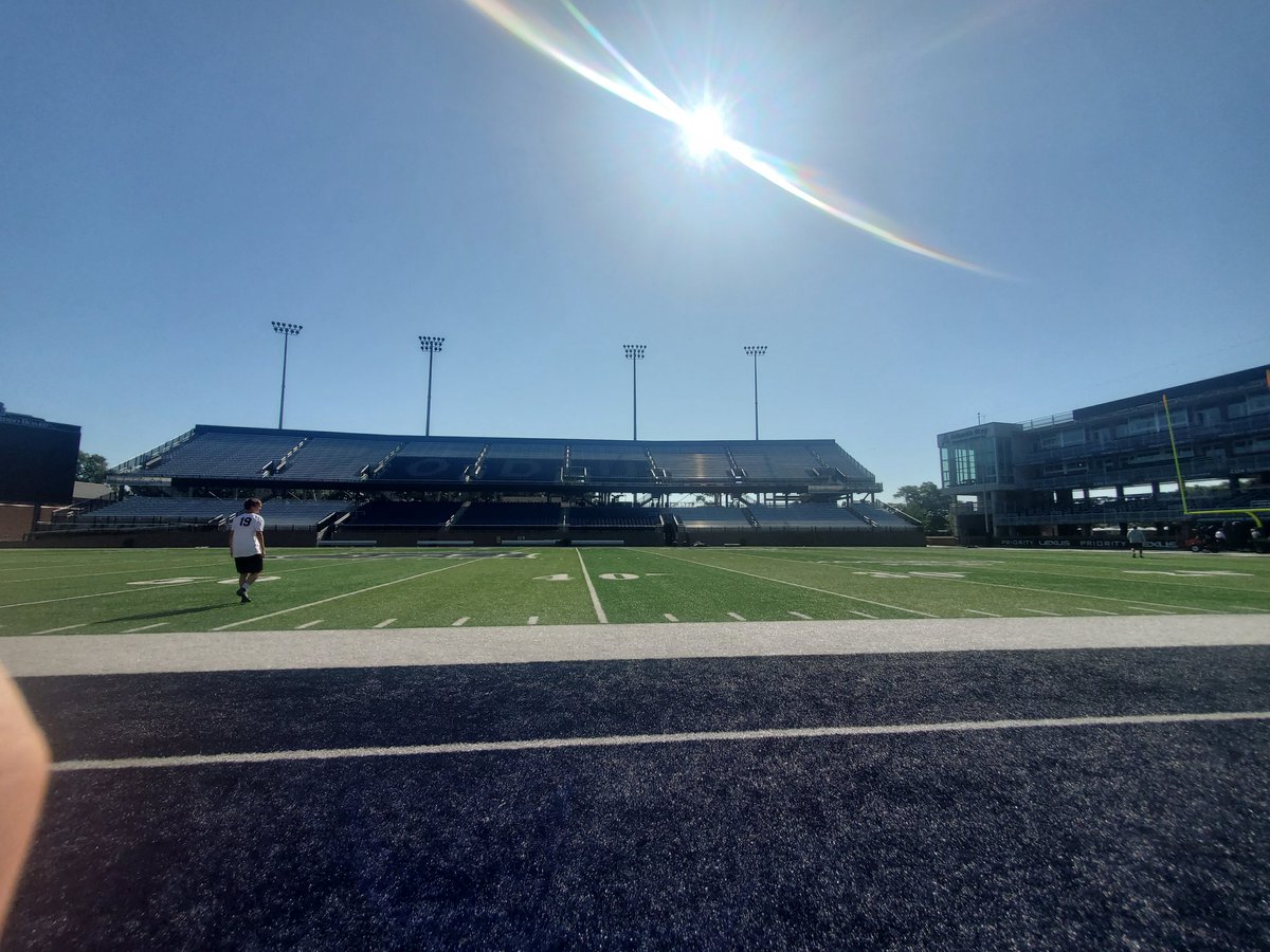 WilliamFieldss's tweet image. Had a great day at Old Dominion. Snapped well at camp. Thanks @CoachShaneBaker 

@BillLiedy @CoachDrew__ @DrStevenWright