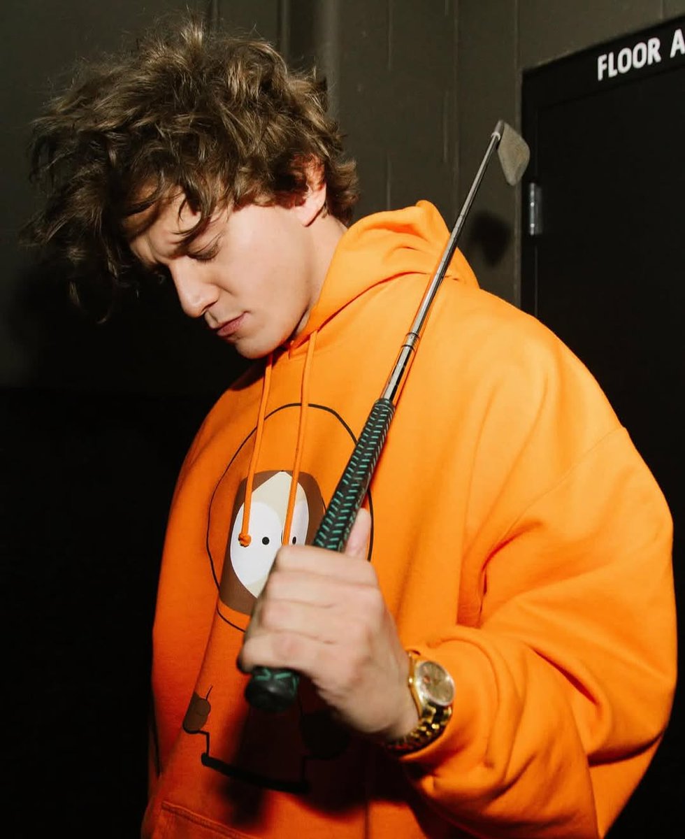 Send HOOK tweet media