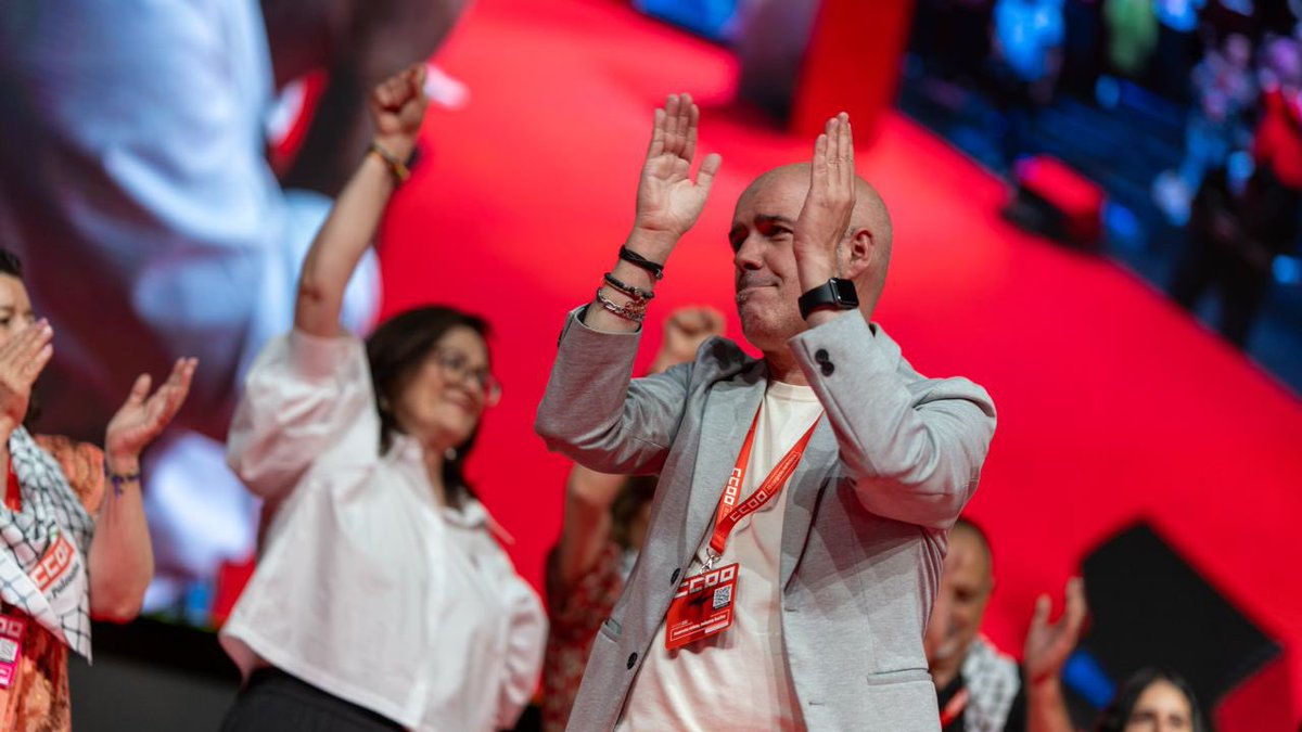 Comisiones Obreras Aragón (@ccooaragon) on Twitter photo Enhorabuena, suerte y aciertos a <a href="/UnaiSordo/">Unai Sordo</a> y la nueva dirección elegida en el #13CongresoCCOO y un agradecimiento especial a l@s compañer@s de la anterior dirección que toman nuevos caminos y que, seguro allá donde estén, nos seguiremos encontrando y haciendo de las <a href="/CCOO/">COMISIONES OBRERAS</a> una Enhorabuena, suerte y aciertos a <a href="/UnaiSordo/">Unai Sordo</a> y la nueva dirección elegida en el #13CongresoCCOO y un agradecimiento especial a l@s compañer@s de la anterior dirección que toman nuevos caminos y que, seguro allá donde estén, nos seguiremos encontrando y haciendo de las <a href="/CCOO/">COMISIONES OBRERAS</a> una