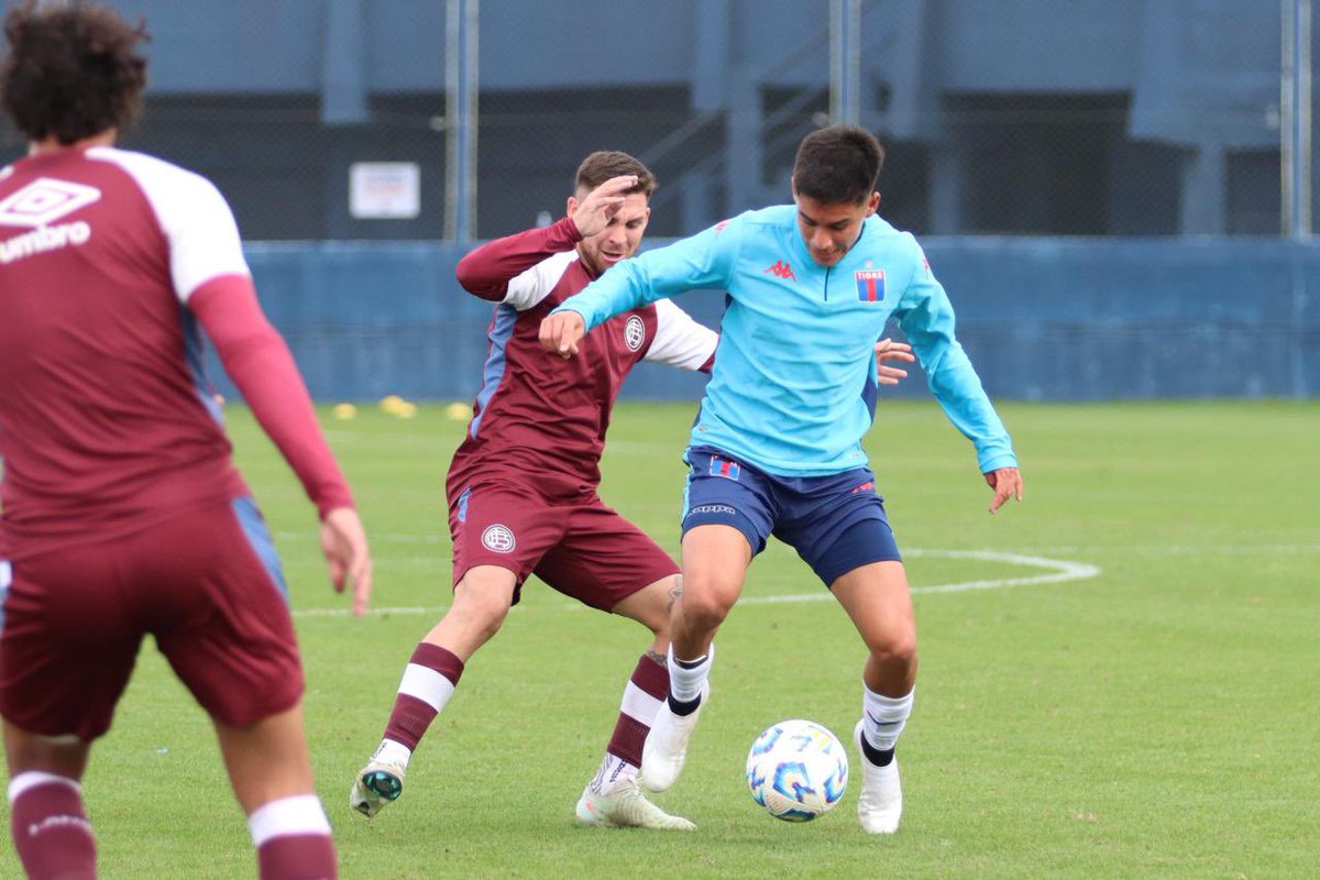 Y GANÓ LANÚS

🇱🇻🔚 Final del segundo partido: Tigre 2-4 Lanús.

⚽️ Juan Ramírez, Walter Bou, Eduardo Salvio, Armando Méndez 

🔄 Axel Balbuena x Nicolás Morgantini, Facundo Pérez x Franco Watson, Brian Aguilar x José Canale, Franco Orozco x Lautaro Acosta
