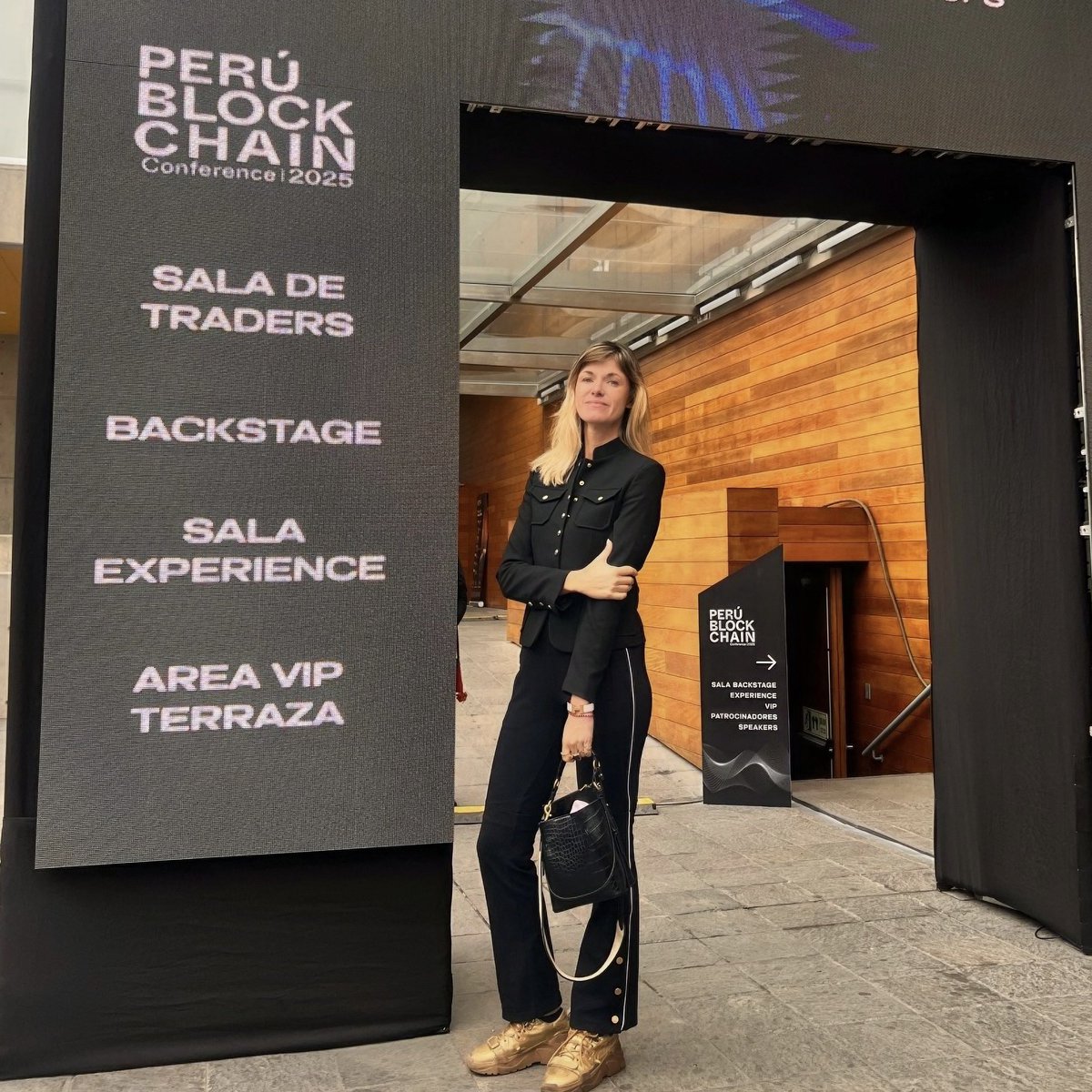 Misión cumplida! Esta mañana, en Lima 🇵🇪 pude compartir nuestra experiencia con <a href="/crecimientoar/">Crecimiento 🌞</a> en Argentina. Gracias <a href="/perublockchain_/">Perú Blockchain Conference 2025</a> por la invitación!