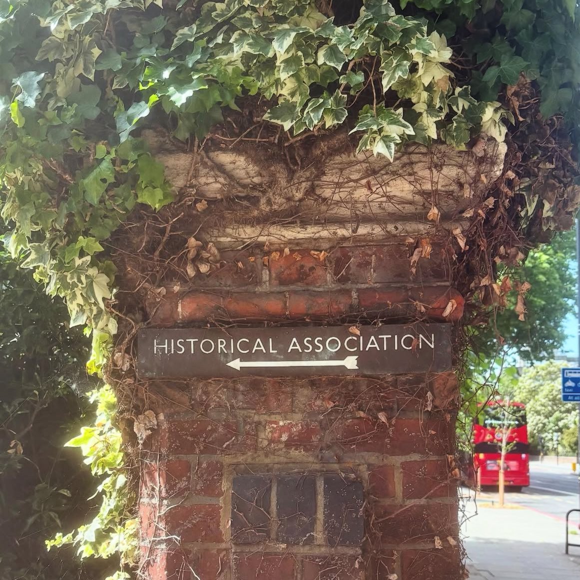 A great day at <a href="/histassoc/">Historical Assoc</a> HQ talking all things history with the Secondary Committee!

Fantastic projects underway and a reminder of this amazing fundraiser in memory of Helen Snelson: justgiving.com/campaign/ha-gr…

<a href="/HANorthEast/">Historical Association North East Teacher Network</a>