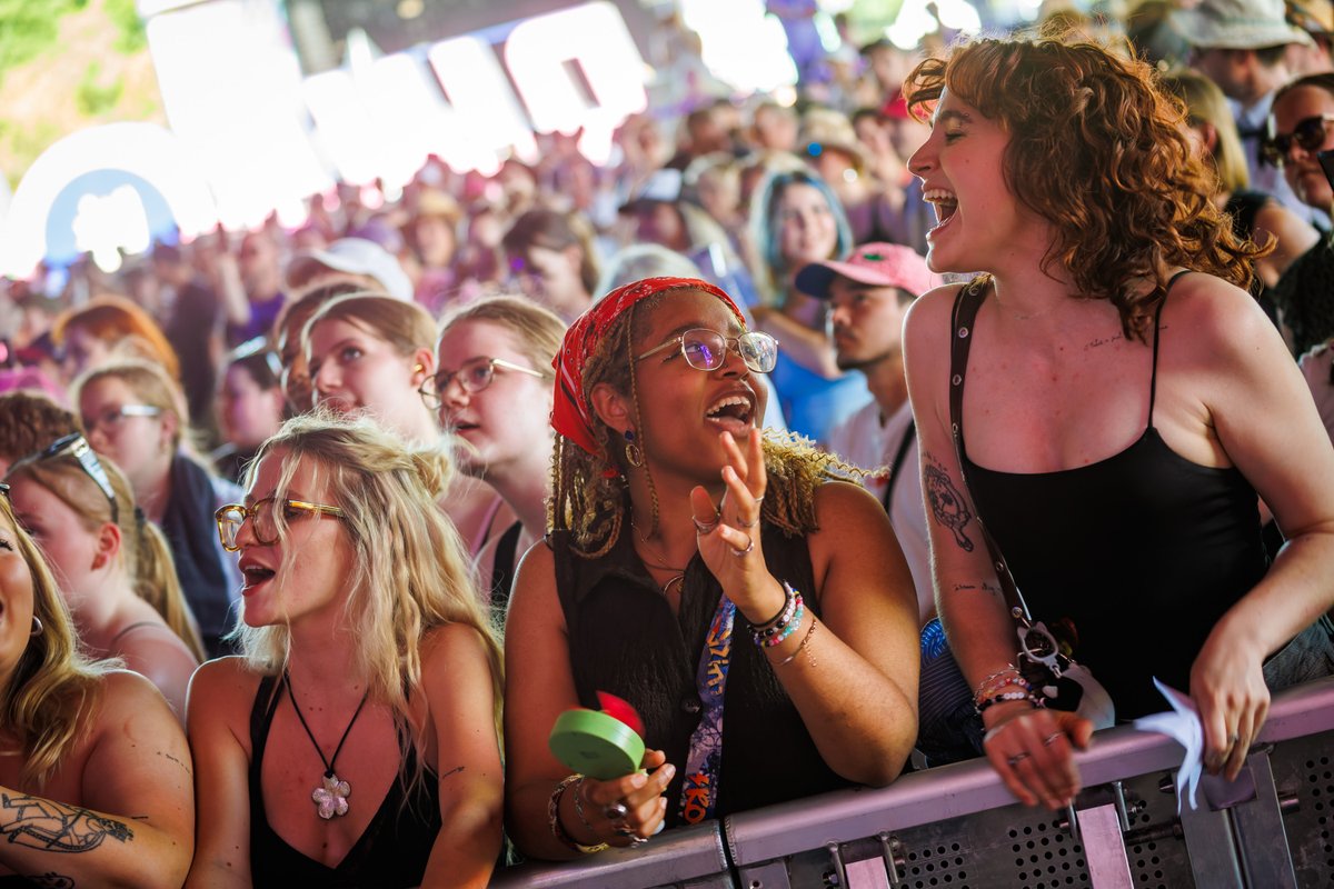De 2e avond van Pinkpop 2025 is ingeluid. Wat was jouw favoriete act van de Pinkpop-zaterdag? 💫

#PP25 #Pinkpop2025