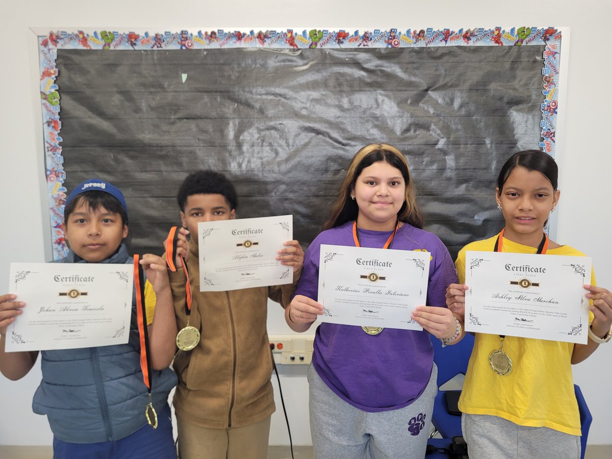 Team 'AAJK' from Rosa Parks Community School and Mr. Van Valkenburg closed the Stock Market Game with $124,972.75, tops at RPCS! Kudos! #goodtogreat #futureinvestors