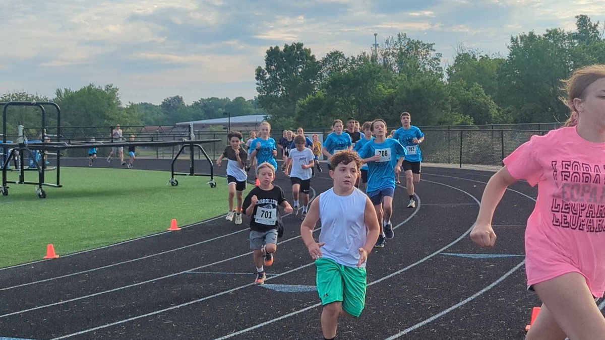 CWTrack's tweet image. One title down today, let’s get another one tonight vs Massillon on the diamond! Boys both prd (5:57 and 7:19) which is awesome! They were moving!!