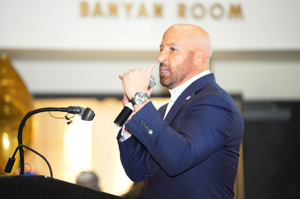 Palm Beach County commissioners took the easy way out by hiring a partisan political figure to be the next county administrator. It looks short-sighted, but it might just work out. If it does, it will be a pleasant surprise for everyone. trib.al/yI6njFk