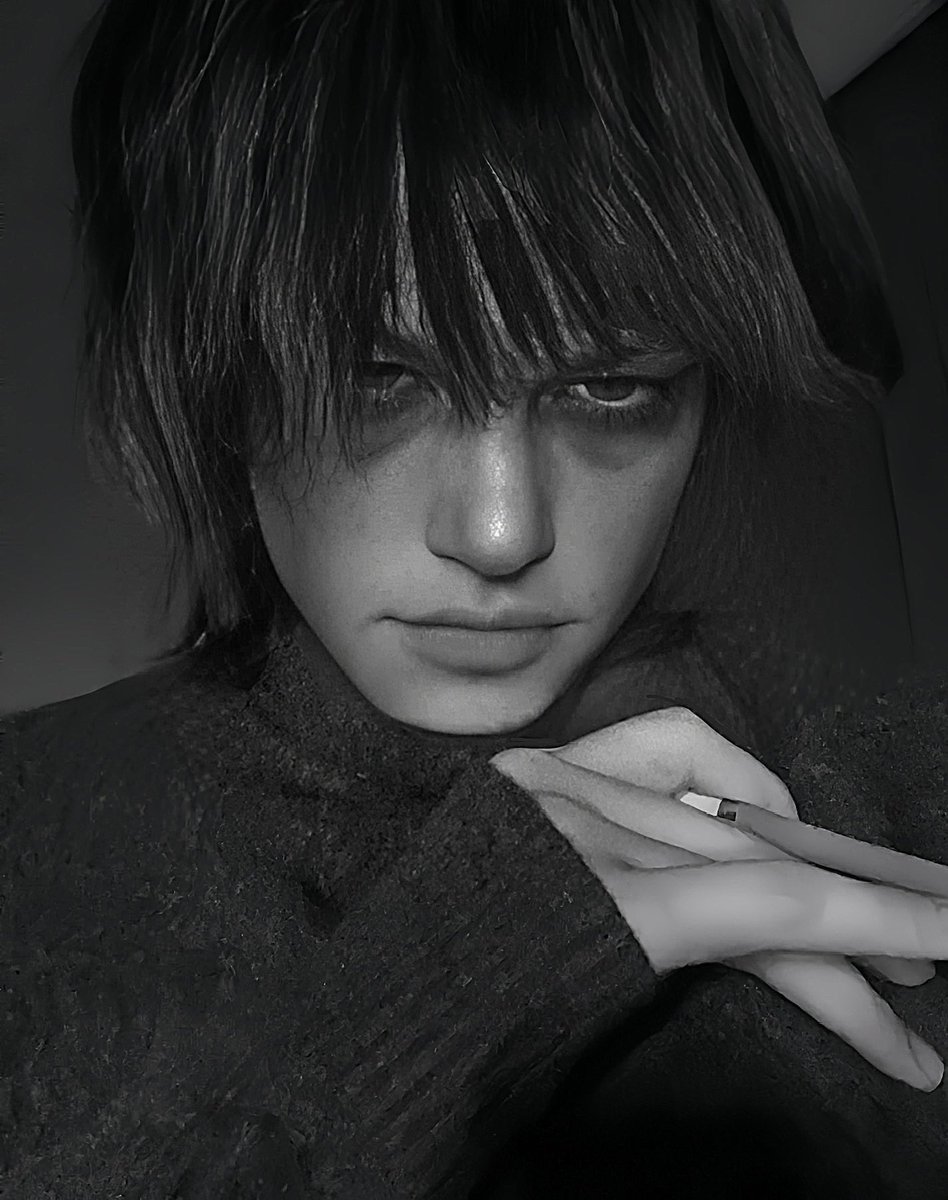 Kaichi1129_'s tweet image. Forgot to do the mole by his lips while m doin makeup but whatever