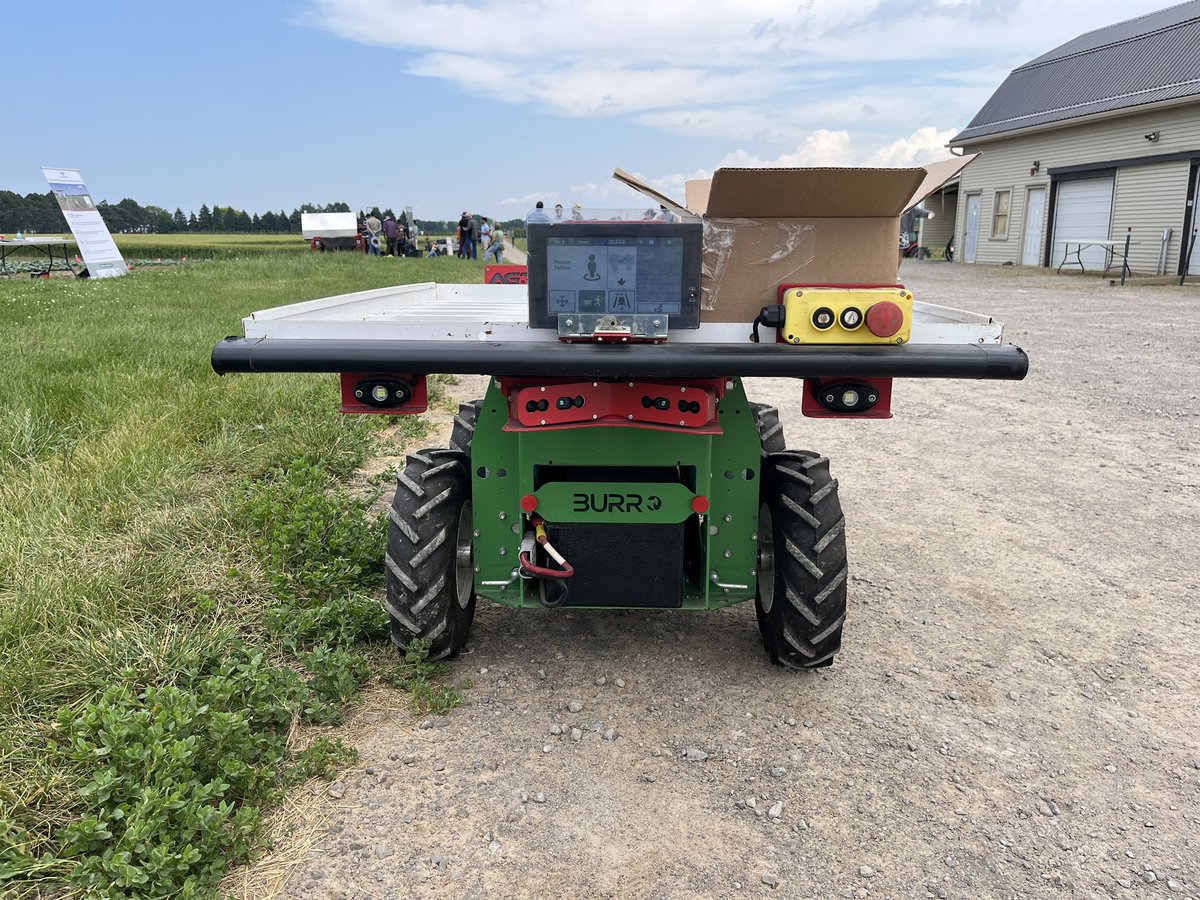 Great day yesterday day at Vineland Research and Innovation Centre!  Thank you to everyone who attended the AgRobotics Working Group Meeting and who came out to the demo to check out cool tech!
