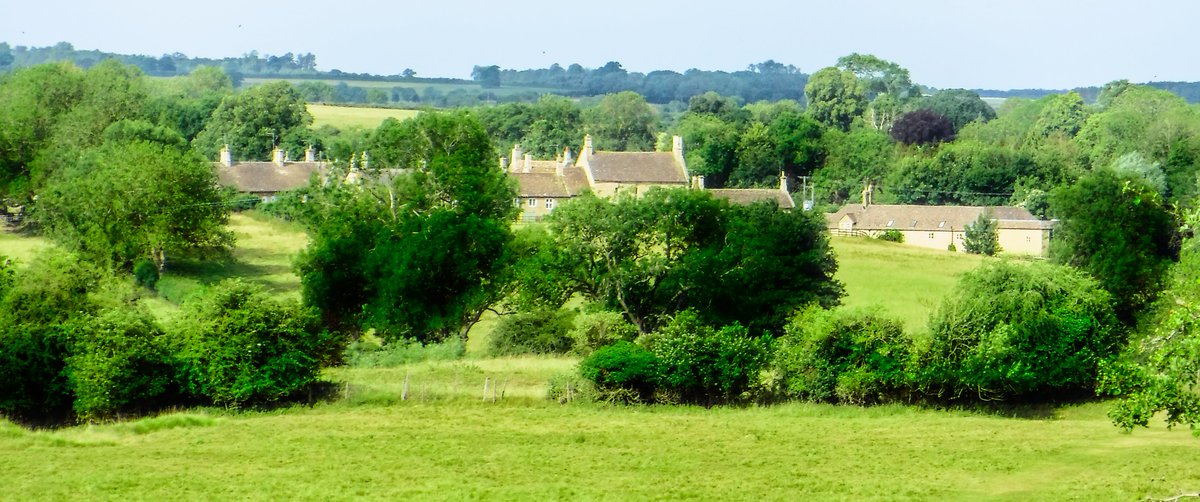 rrrooobbbppp's tweet image. Today&apos;s walk with a &apos;toy&apos; camera.

#photography #fuji #compactcamera #itsnotthecamera #walk