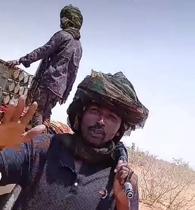 ـ ليس كل من إنتظر النصر "حظي به" ومن صام على وهم سقوط بابنوسة، فلقد صام عن الفهم لا عن الطعام فالحصون التي يحرسها الشرف لا تُفتح إلا بالمفاتيح التي لا يملكها "العدو".

#حــرب