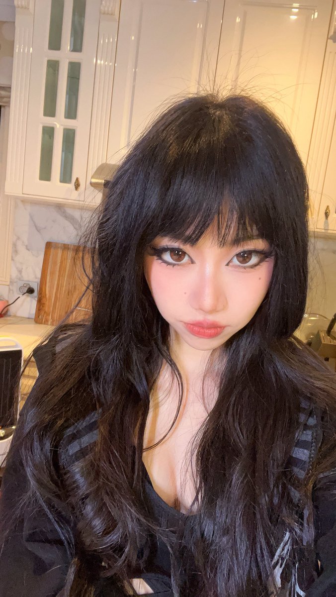 Dinah Li tweet media