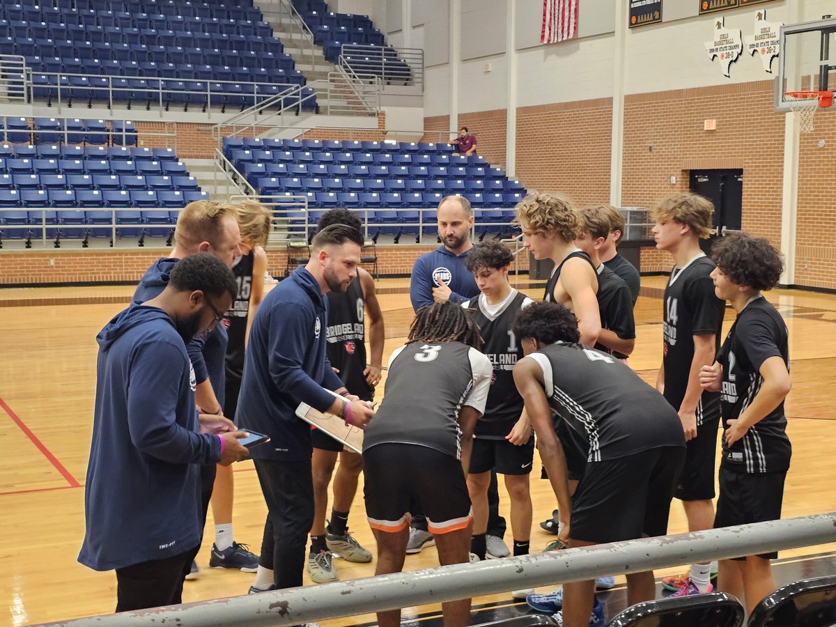 Mick Hoffman (@coachmhoffman) on Twitter photo Your Bridgeland Bears went 2-1 this weekend at the <a href="/Tabchoops/">ππΌπ½πΎππ</a> Showcase. Really proud of the offseason and summer weβve had! Great weekend of hoops.
#Together #WinTheDay Your Bridgeland Bears went 2-1 this weekend at the <a href="/Tabchoops/">ππΌπ½πΎππ</a> Showcase. Really proud of the offseason and summer weβve had! Great weekend of hoops.
#Together #WinTheDay