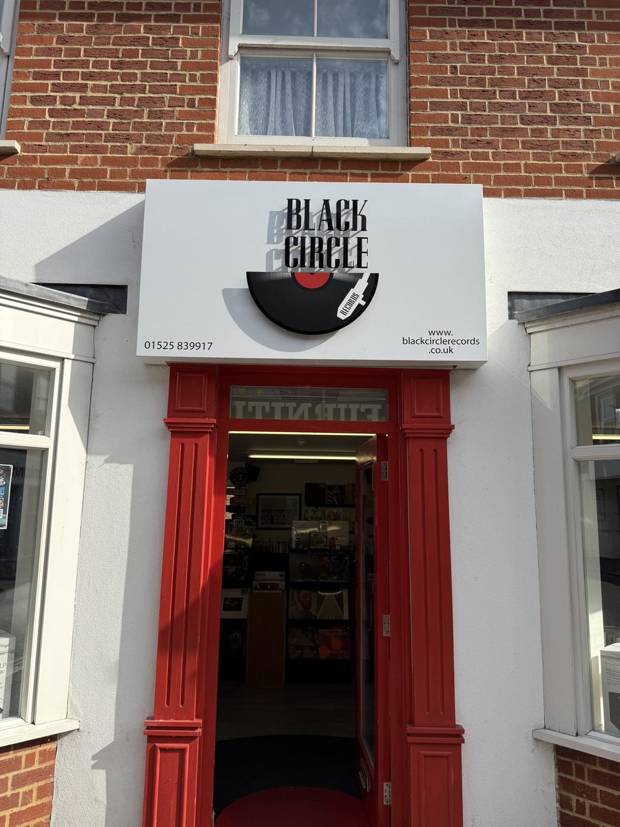 Found an excellent record shop in Leighton Buzzad <a href="/BlackCircleUK/">Black Circle Records</a> 
They have the wonderful debut album by <a href="/BBGband/">Butler, Blake & Grant</a> in the racks 🔥🔥🔥