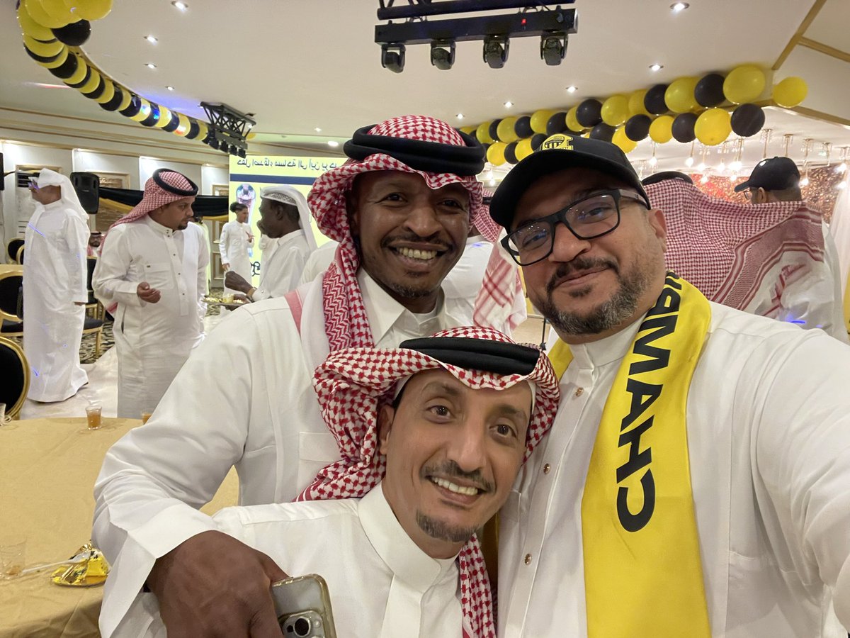 سليمان الخريجي🇸🇦 (@s_alkhereiji) on Twitter photo الإتحاد سعاده
<a href="/Marzouk1975/">مرزوق سعد العتيبي</a>
<a href="/ghanderb/">بندر غندر</a>
#حفل_اصدقاء_مساحة_الى_اين
<a href="/abokhaled4060/">أبو خالد الإتحادي ( العالمي الملكي )</a> الإتحاد سعاده
<a href="/Marzouk1975/">مرزوق سعد العتيبي</a>
<a href="/ghanderb/">بندر غندر</a>
#حفل_اصدقاء_مساحة_الى_اين
<a href="/abokhaled4060/">أبو خالد الإتحادي ( العالمي الملكي )</a>