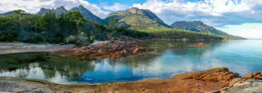 HorrifyingHist1's tweet image. In the 1820s, Thomas Jeffrey, a notorious bushranger in Van Diemen&apos;s Land, terrorized the area by committing heinous acts of murder and cannibalism. His depraved actions shocked the community 😱 #truecrime #historylesson