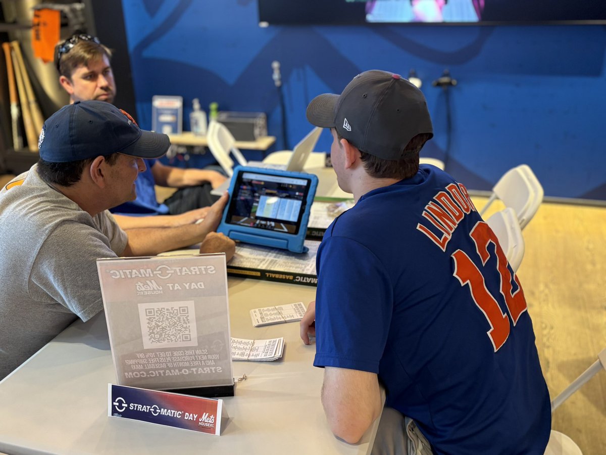 We’re at Mets House NYC right now! Come hang out from now till 4pm!
