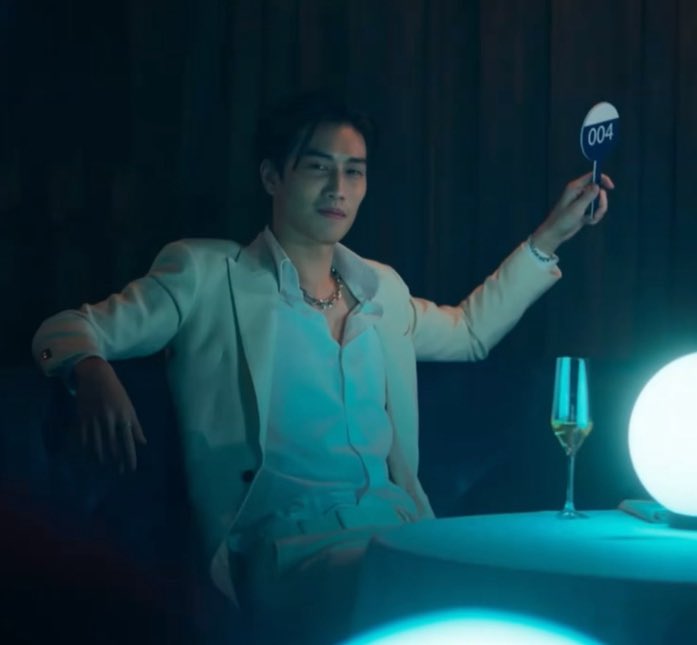 พึ่งสังเกตุว่าซีนนี้เลขไบเบิ้ลก็เลข4ด้วย5555555 แล้วอีพีสูทขาวนี้ก็อีพี4ด้วยนะ ฮีเกิดมาเพื่อสี่นาทีของแทร่

#KinnPorscheRerunEP3
𝜗ৎ #BibleWichapas #bsumone <a href="/biblesumett/">Bsumettikul</a> —♡