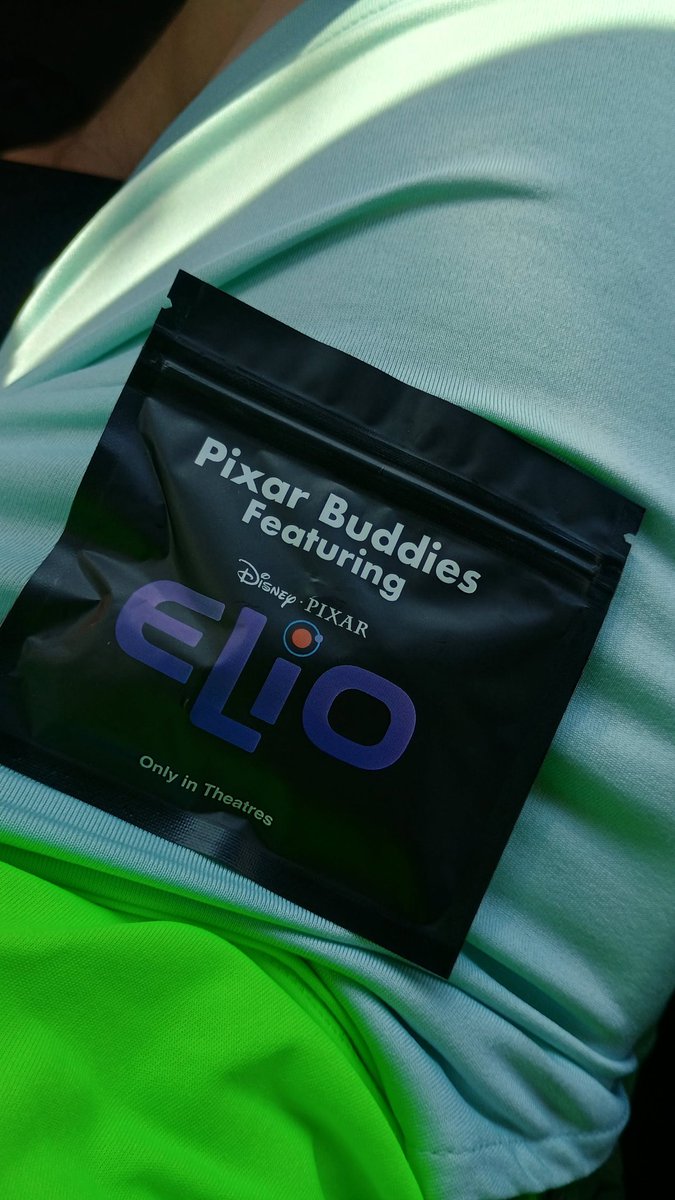 DustyTheApe's tweet image. Fan Event #18 this year #Elio๐ธ. Pixar Buddies Pin set Gift๐ป. Exclusive Elio & Gordon pin + Mystery Pin๐๐ซ. I got Toy Story, post your set in the commentsโฌ๏ธ. WE MAKE MOVIES BETTER!!๐ฆ๐ฟ๐๐๐๐ฟ๐ฆ #AMC @AMCTheatres @CEOAdam #AMCTheaters #Dolby #DolbyAtmos #DolbyCinema #FanEvent