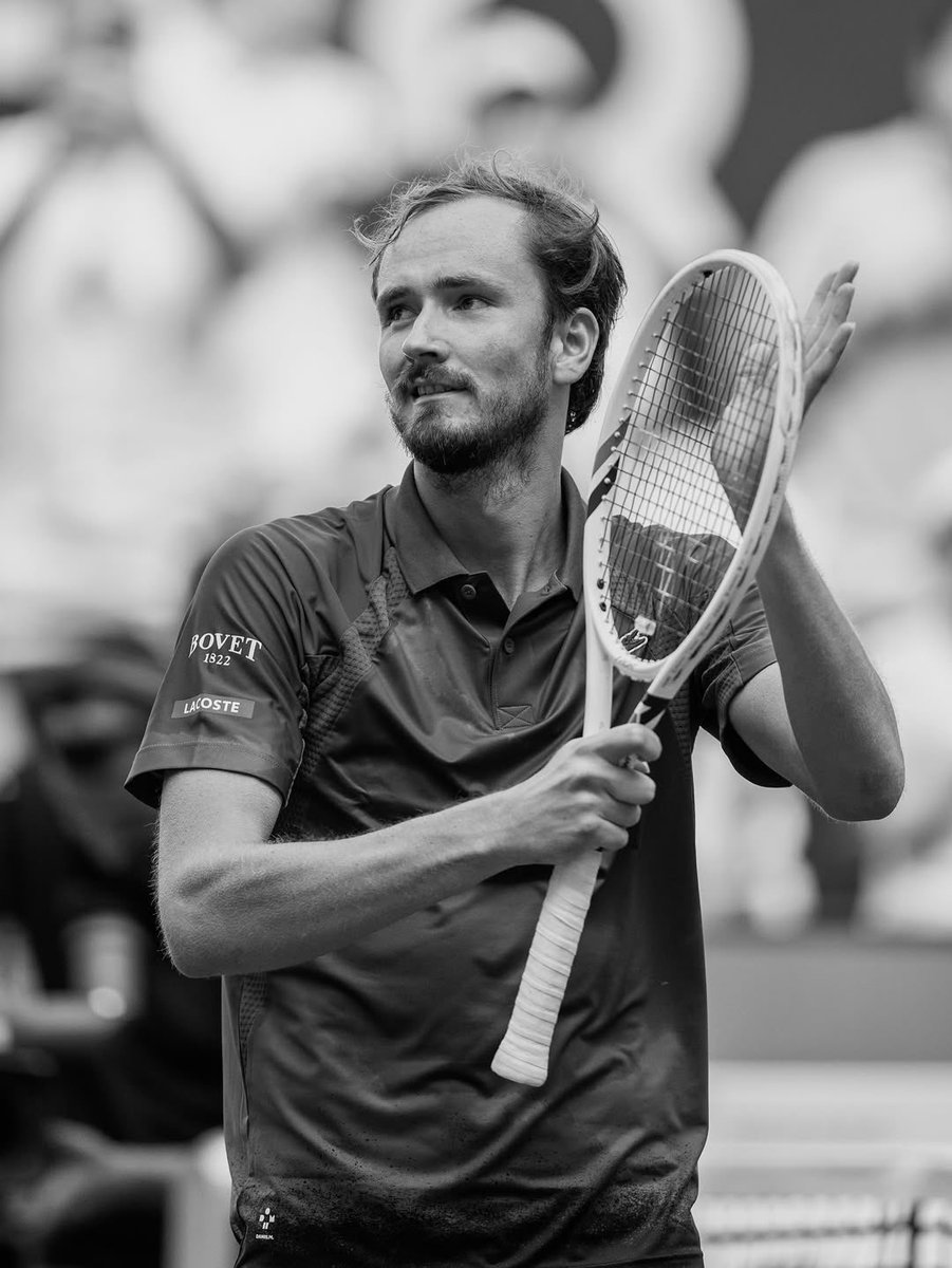 dmedvedevfans's tweet image. The 15 month wait for the final is over π₯³
@DaniilMedwed | @ATPHalle