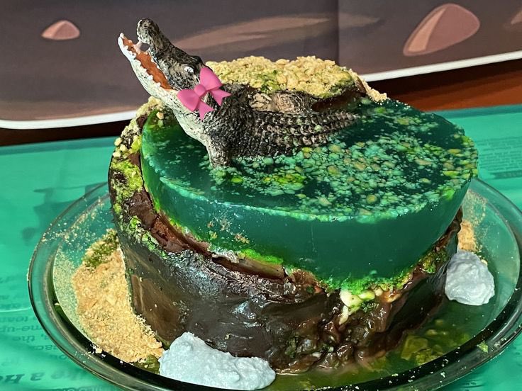 Lana’s birthday cake 🐊
